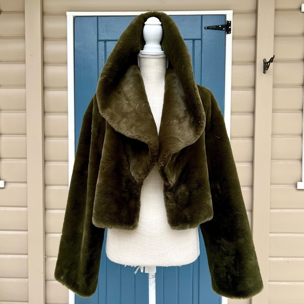 Lamarque Danika Faux Fur Cropped Jacket - Dark Olive Women’s Size Large